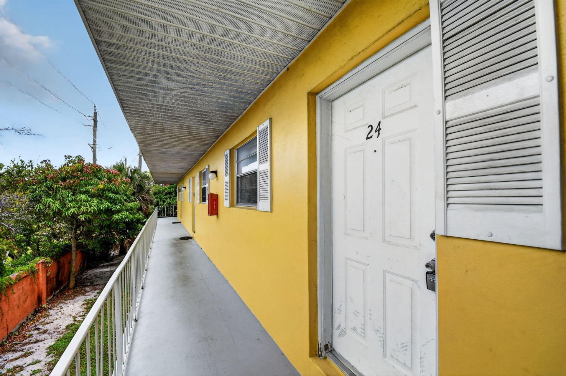 1505 Crescent Circle, Unit B24, Lake Park, FL 33403 Photo
