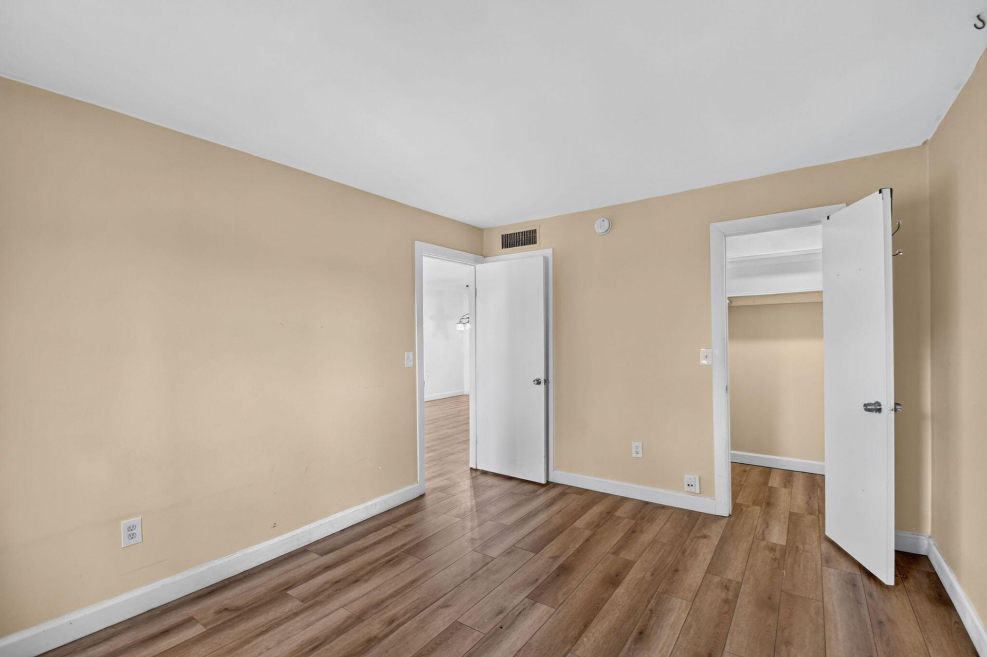 1505 Crescent Circle, Unit B24, Lake Park, FL 33403 Photo