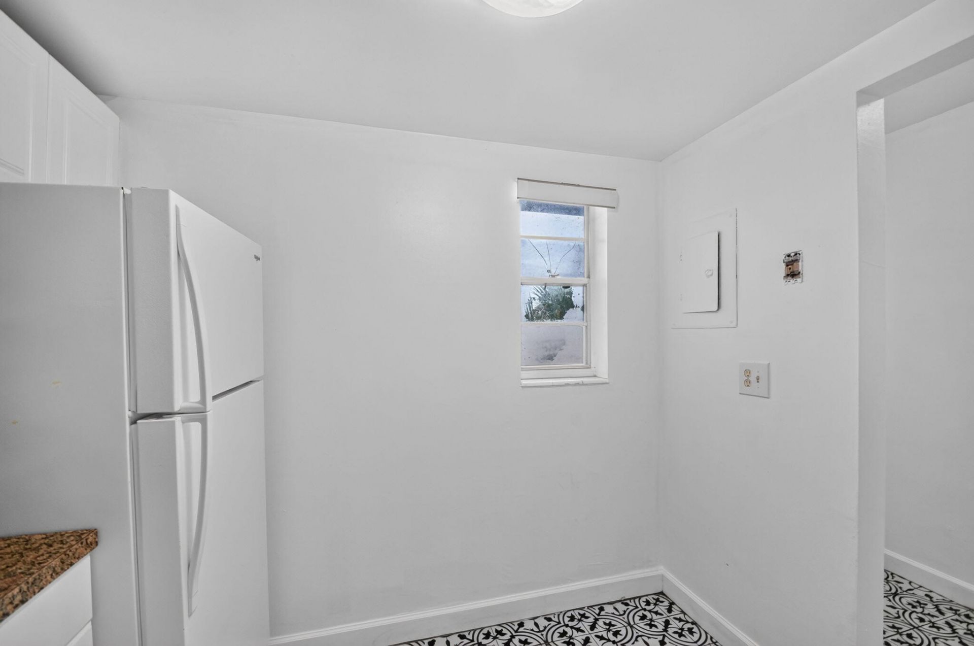 1505 Crescent Circle, Unit B24, Lake Park, FL 33403 Photo