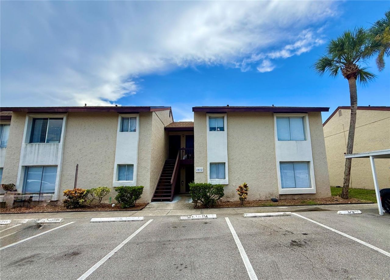 2612 Hidden Lake Drive N, Unit D, Sarasota, FL 34237 Photo