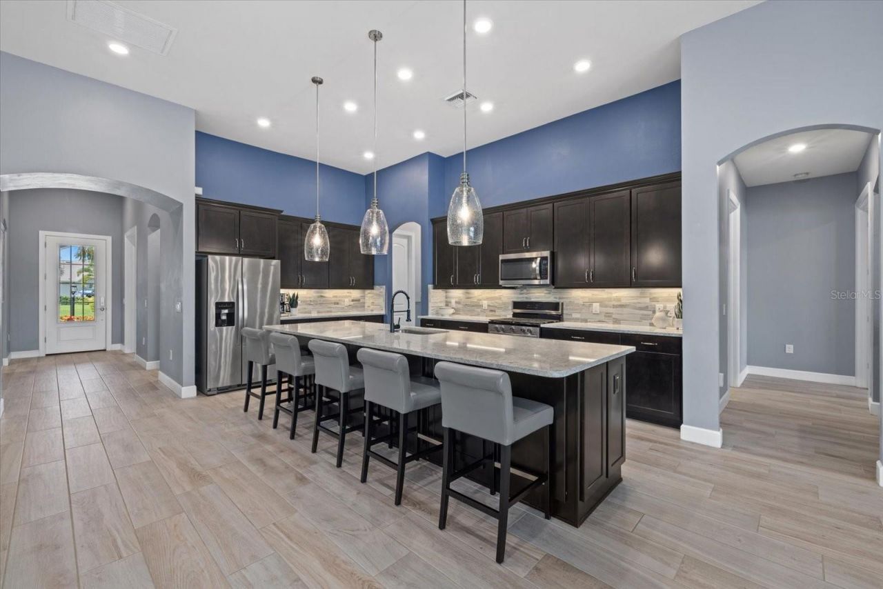 12105 Seabrook Avenue, Bradenton, FL 34211 Photo