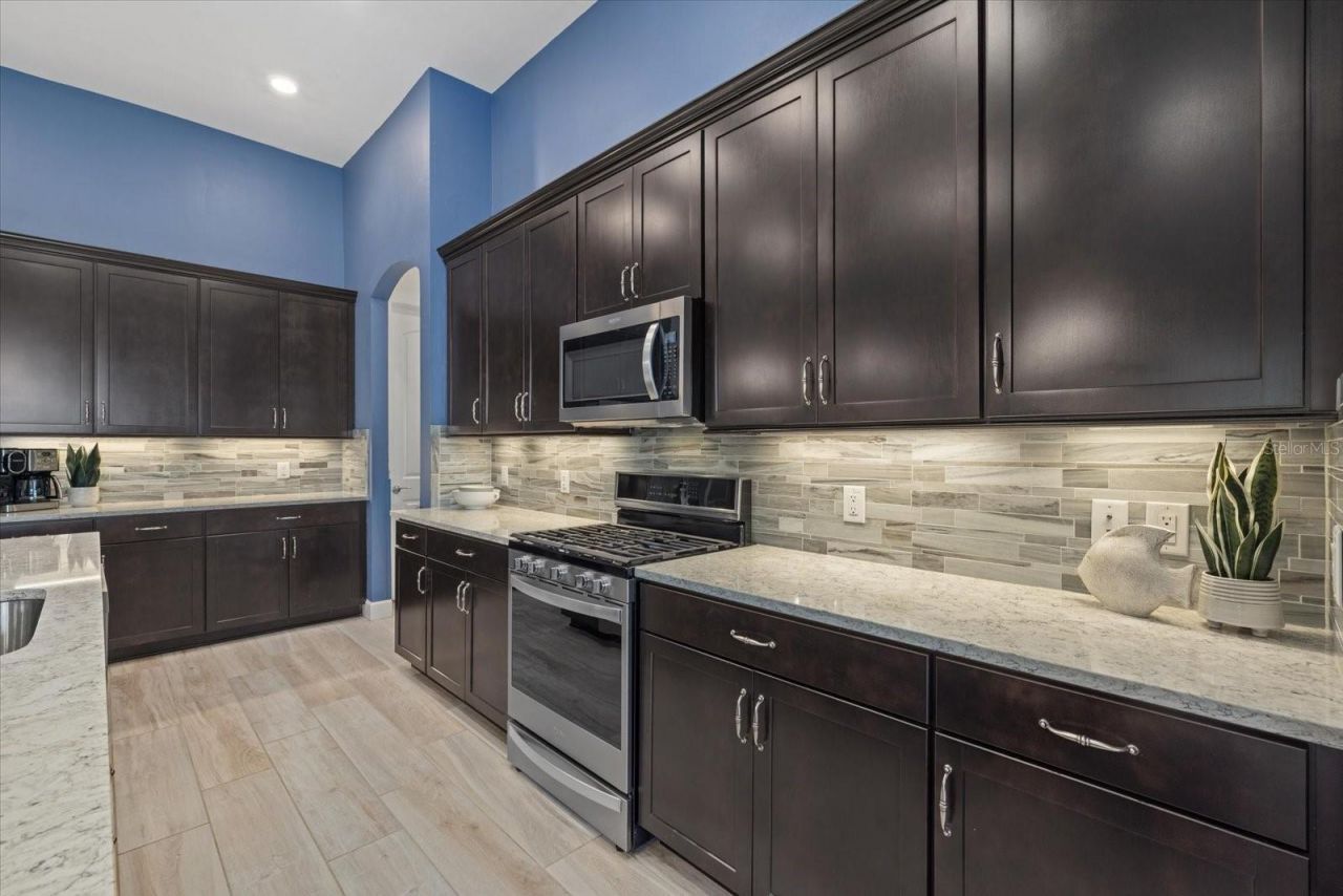 12105 Seabrook Avenue, Bradenton, FL 34211 Photo