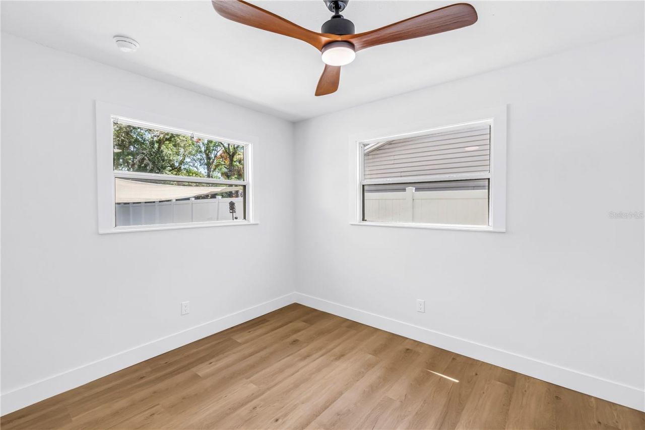 1221 36th Terrace N, Saint Petersburg, FL 33704 Photo
