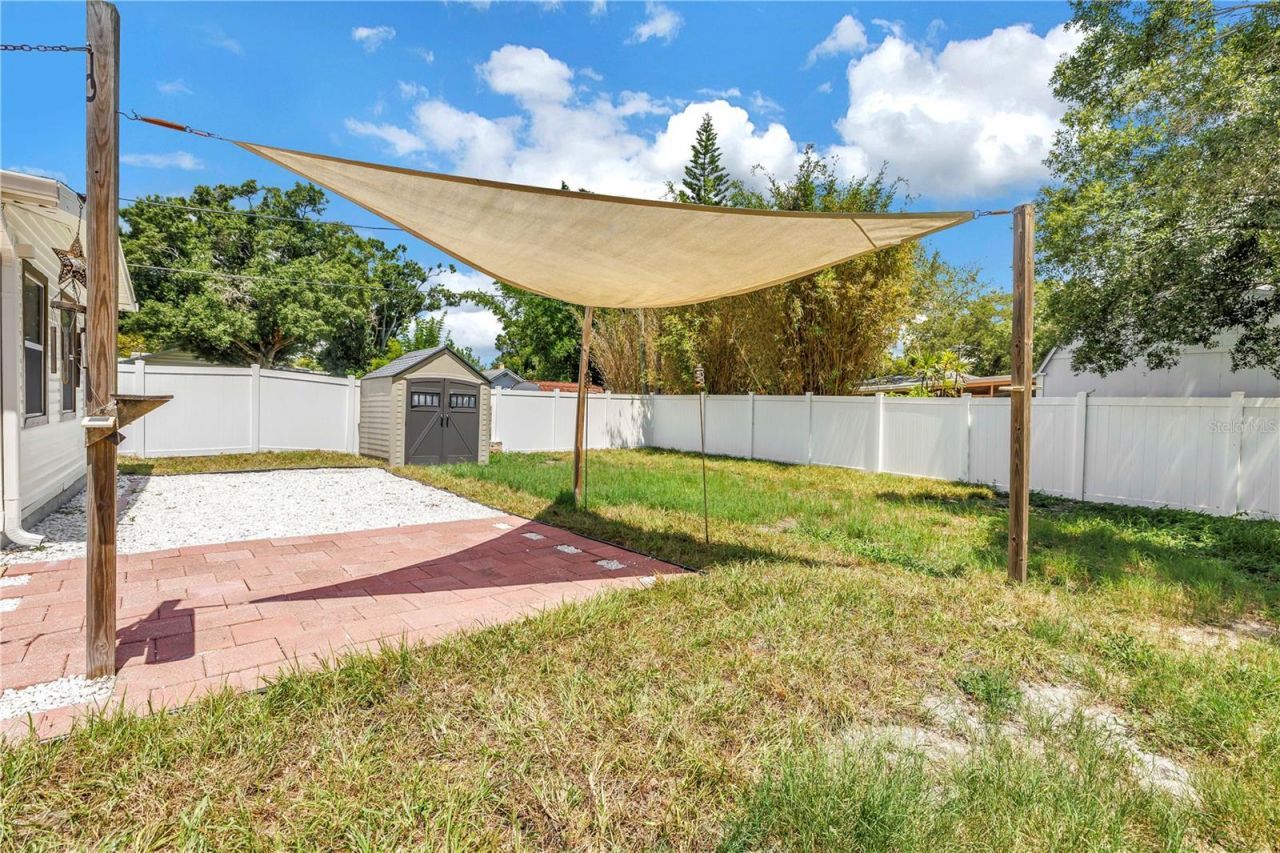 1221 36th Terrace N, Saint Petersburg, FL 33704 Photo