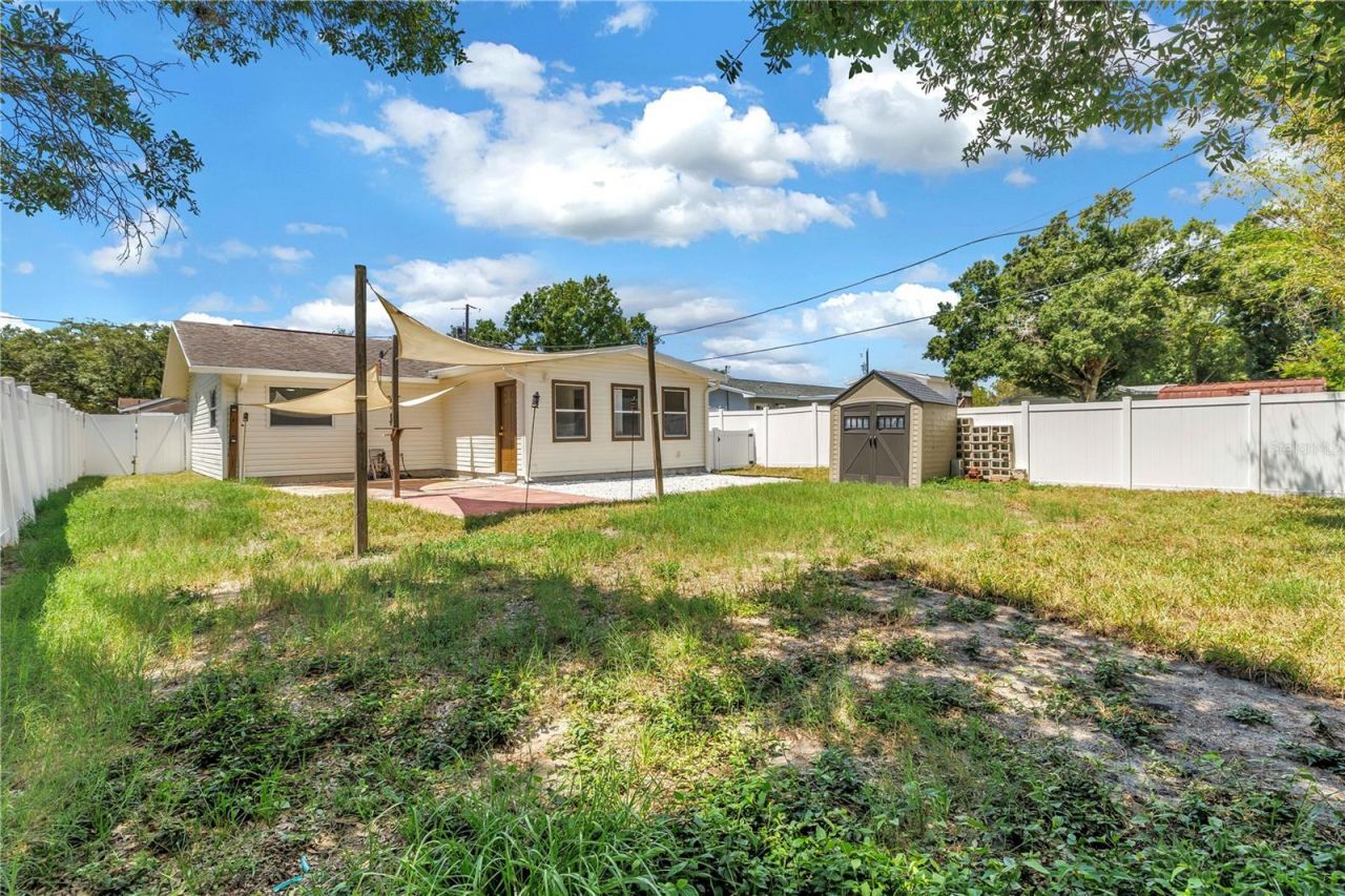 1221 36th Terrace N, Saint Petersburg, FL 33704 Photo