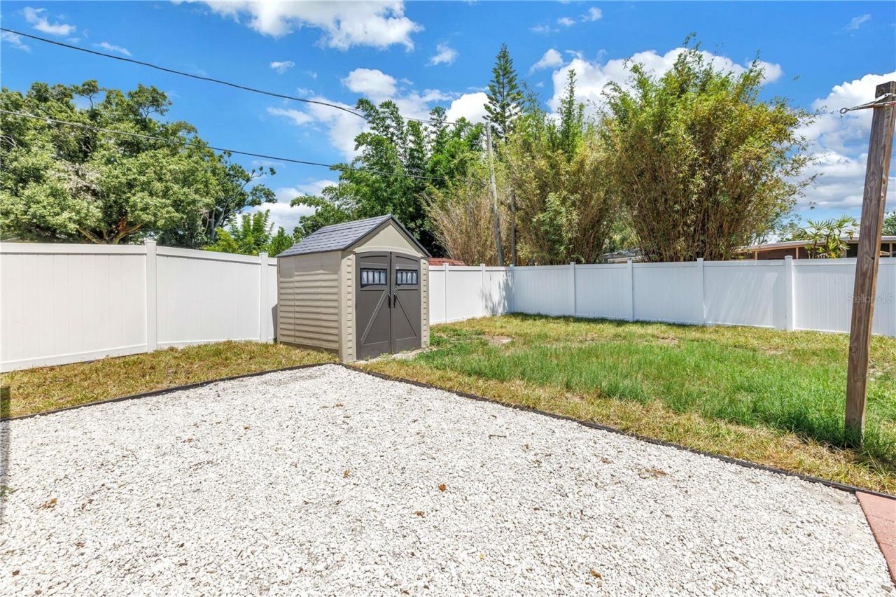 1221 36th Terrace N, Saint Petersburg, FL 33704 Photo