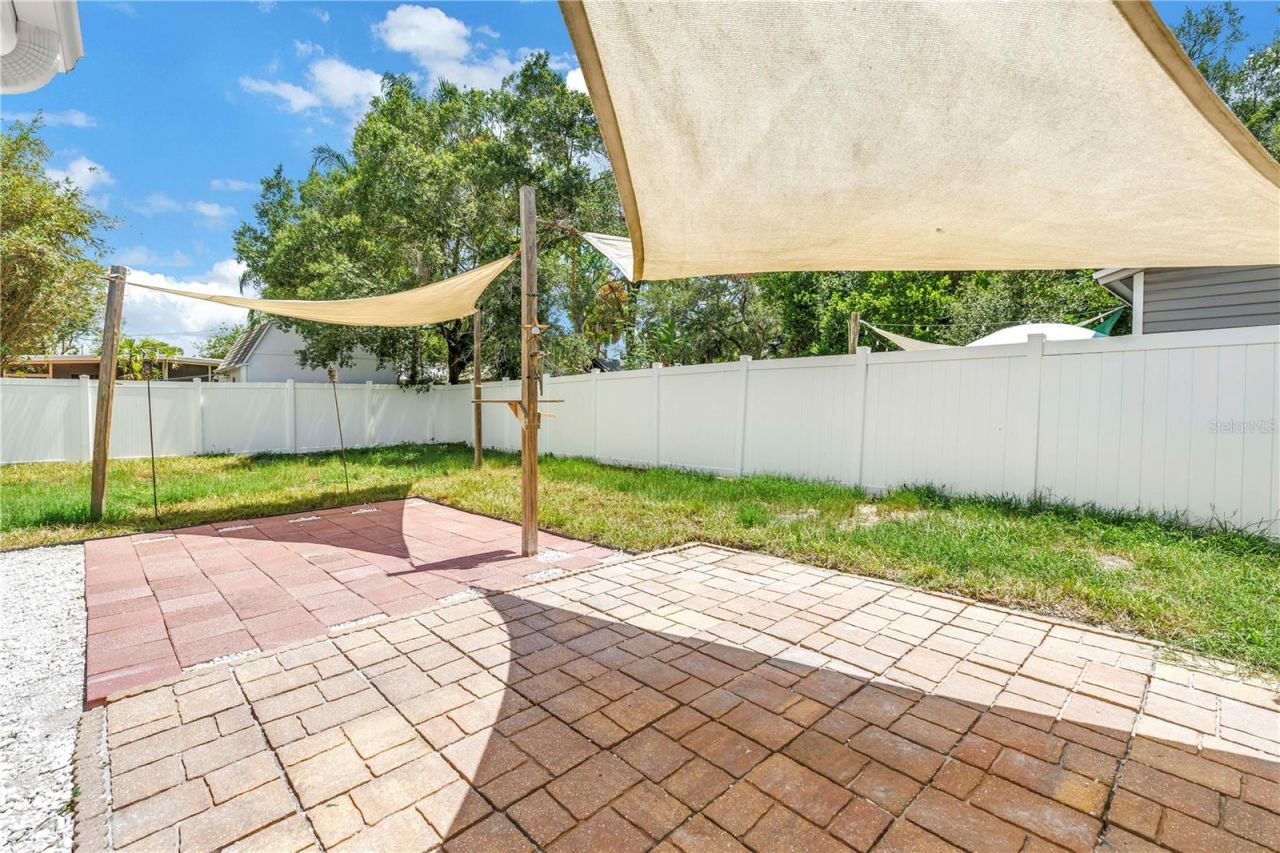 1221 36th Terrace N, Saint Petersburg, FL 33704 Photo