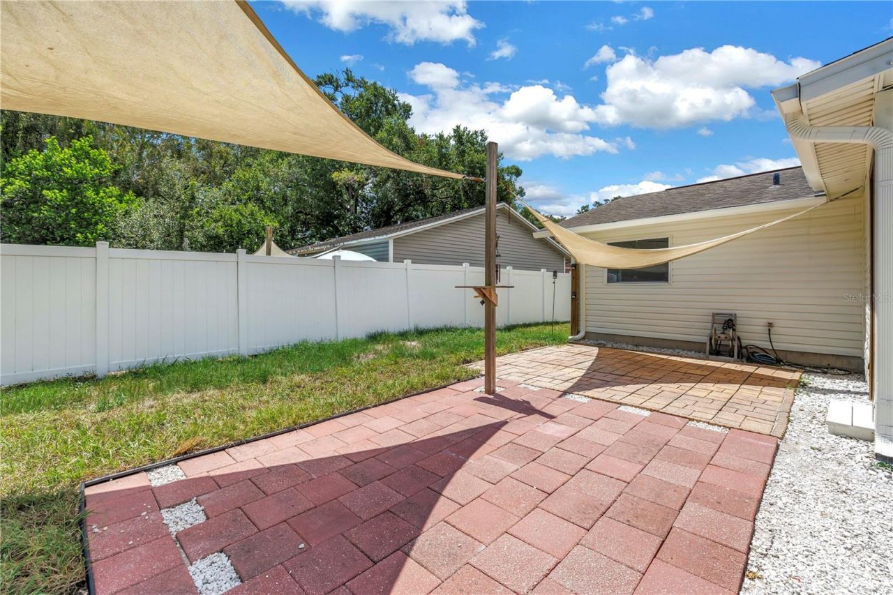 1221 36th Terrace N, Saint Petersburg, FL 33704 Photo