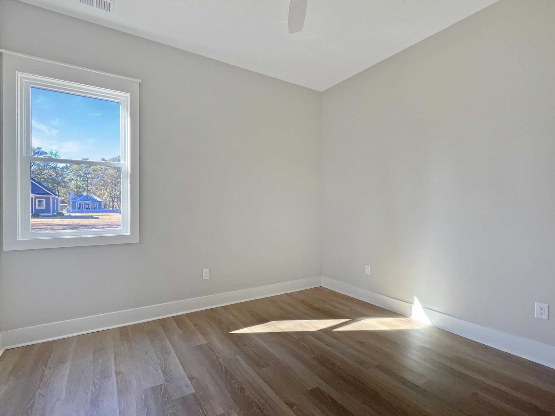1096 Refuge Way Photo 15