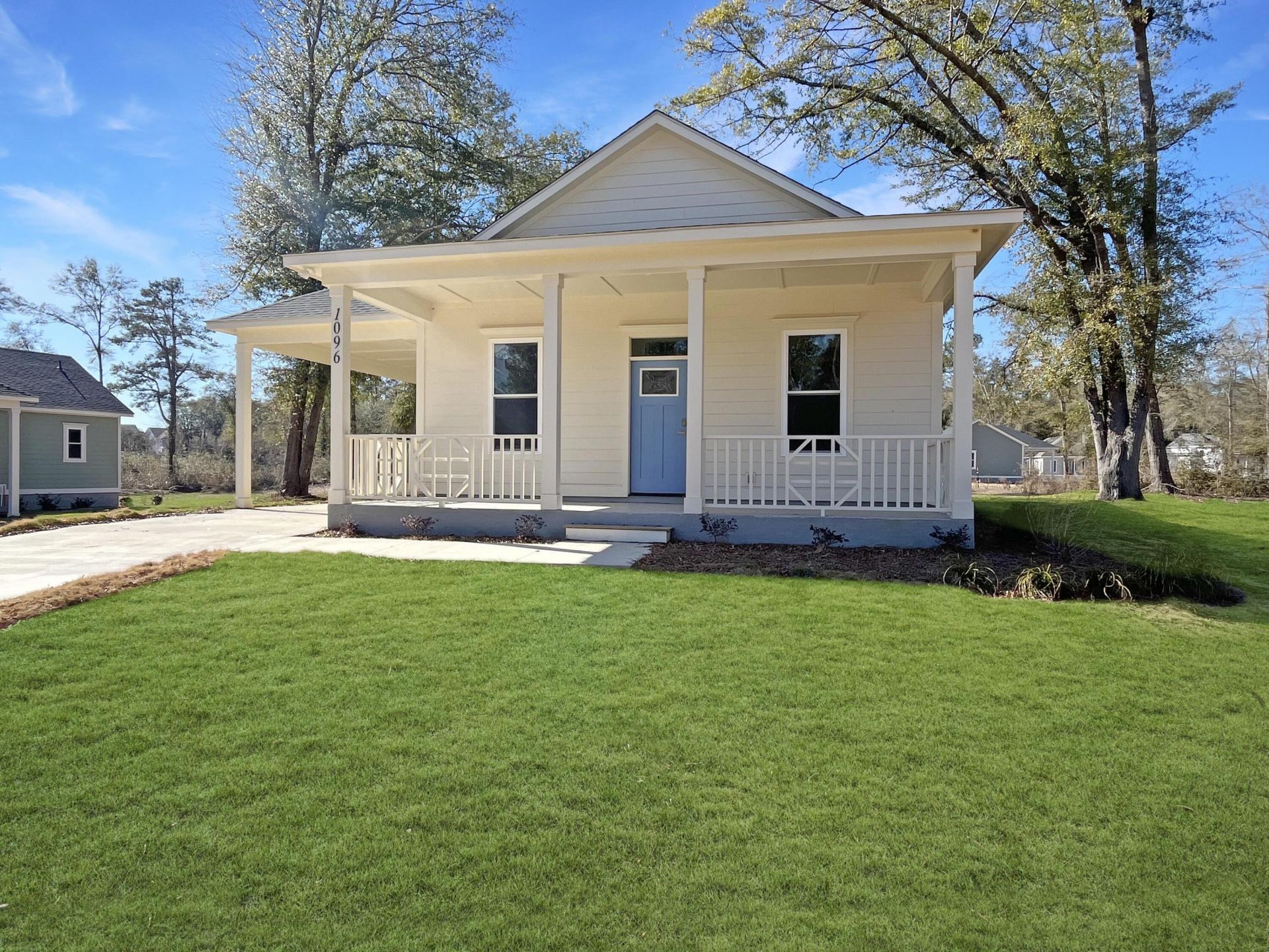 1096 Refuge Way Photo 20