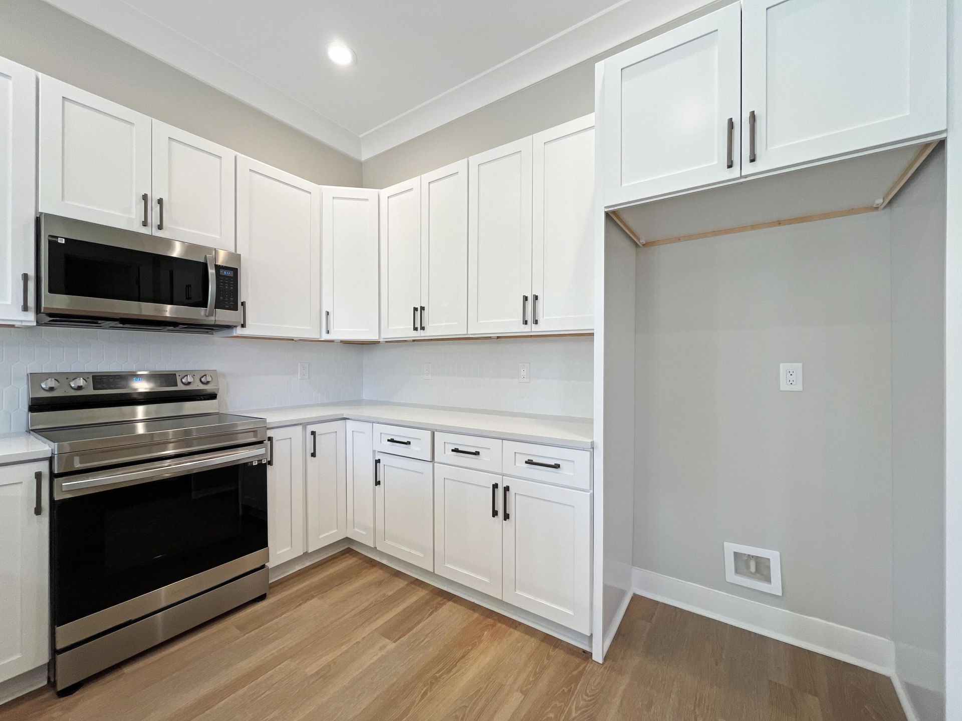 1096 Refuge Way Photo 8