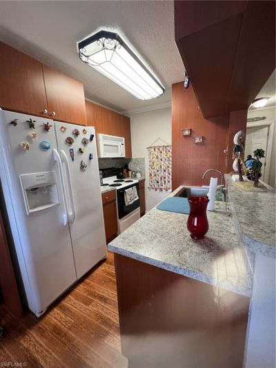 4603 Bayshore Dr, Unit F8, Naples, FL 34112 Photo