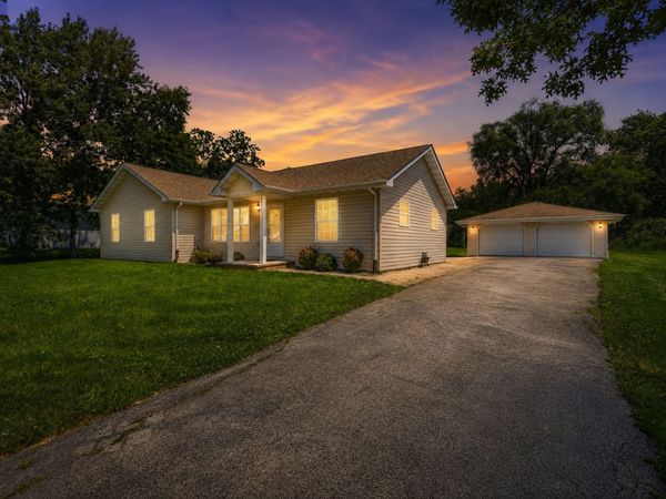 2420 Von Esch Road, Joliet, IL 60431