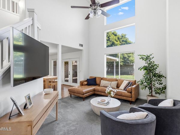 974 W LEAH Lane, Gilbert, AZ 85233