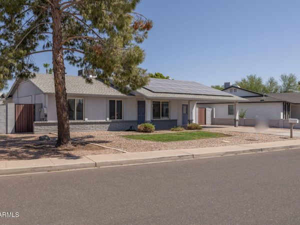 2544 E COMMONWEALTH Circle, Chandler, AZ 85225