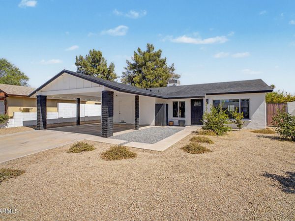 2738 E WINDROSE Drive, Phoenix, AZ 85032