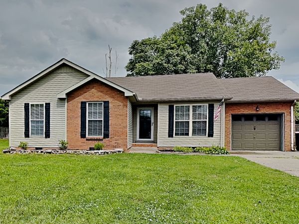 6009 Plateau Ct, Goodlettsville, TN 37072