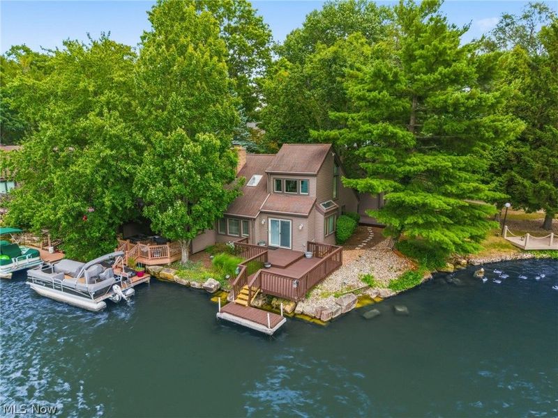 3510 Moonlight Bay Drive NW, Canton, OH 44708 Photo 2