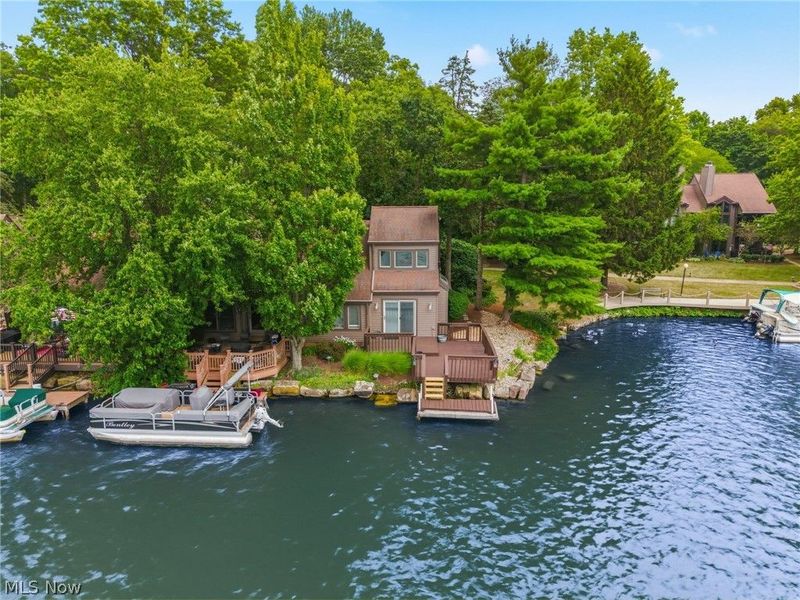 3510 Moonlight Bay Drive NW, Canton, OH 44708 Photo 3