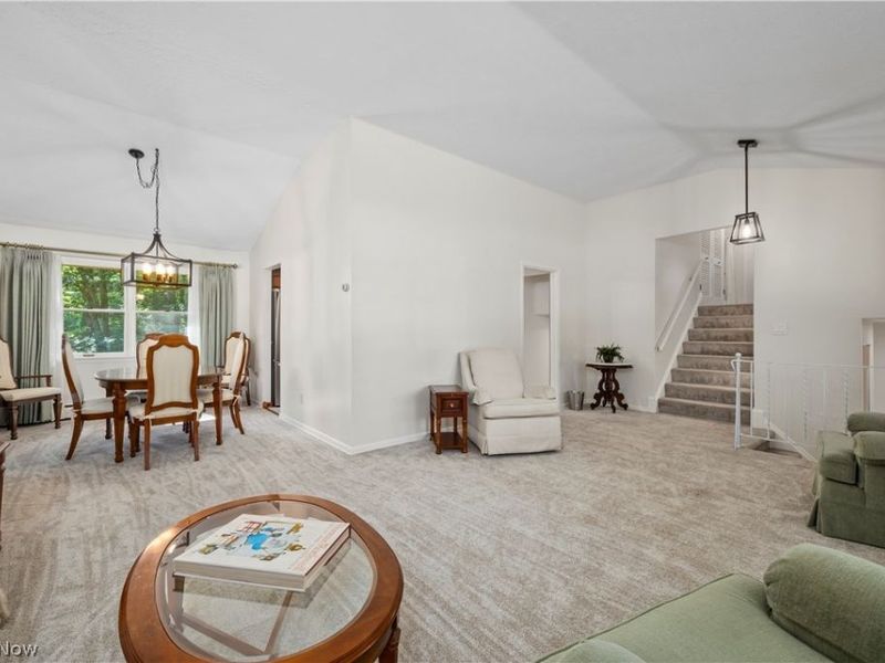 5364 Hampton Drive, North Olmsted, OH 44070 Photo 13