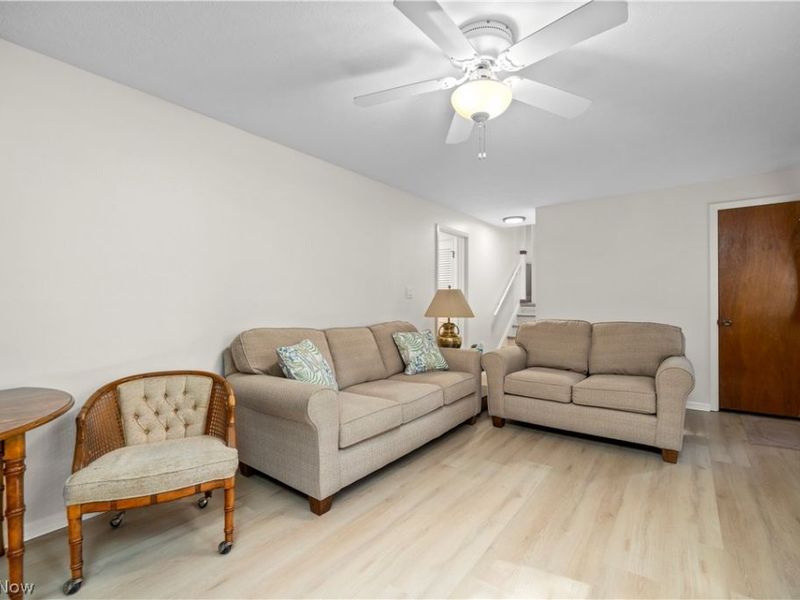 5364 Hampton Drive, North Olmsted, OH 44070 Photo 16