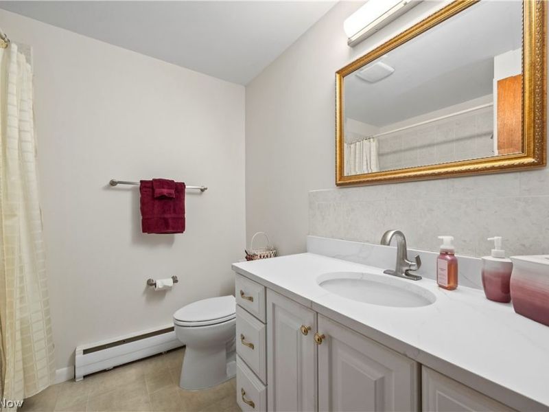 5364 Hampton Drive, North Olmsted, OH 44070 Photo 29