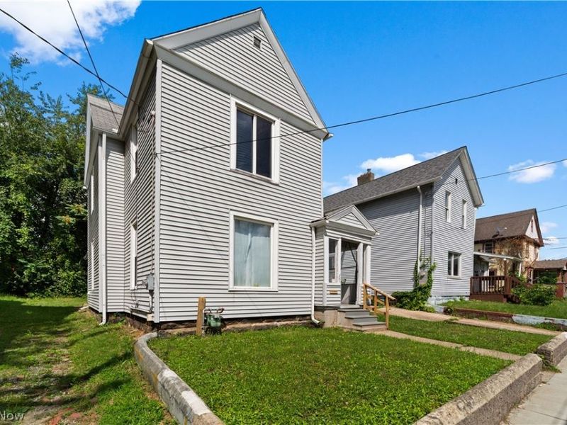 203 Crosby, Akron, OH 44303 Photo 3