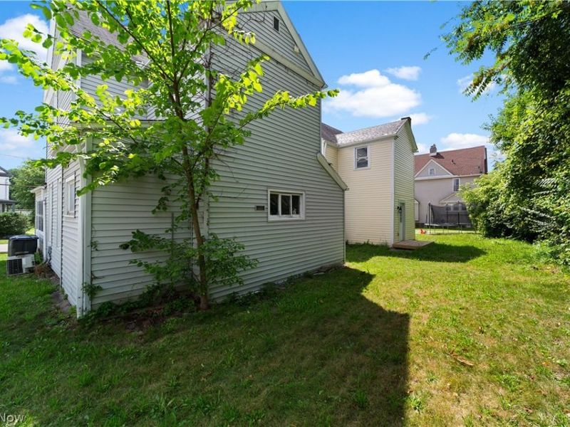 203 Crosby, Akron, OH 44303 Photo 5