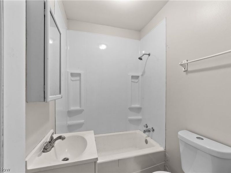 203 Crosby, Akron, OH 44303 Photo 7