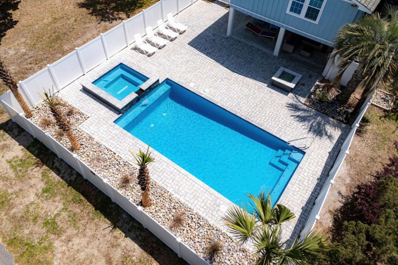 4606 Surf St. Photo 10