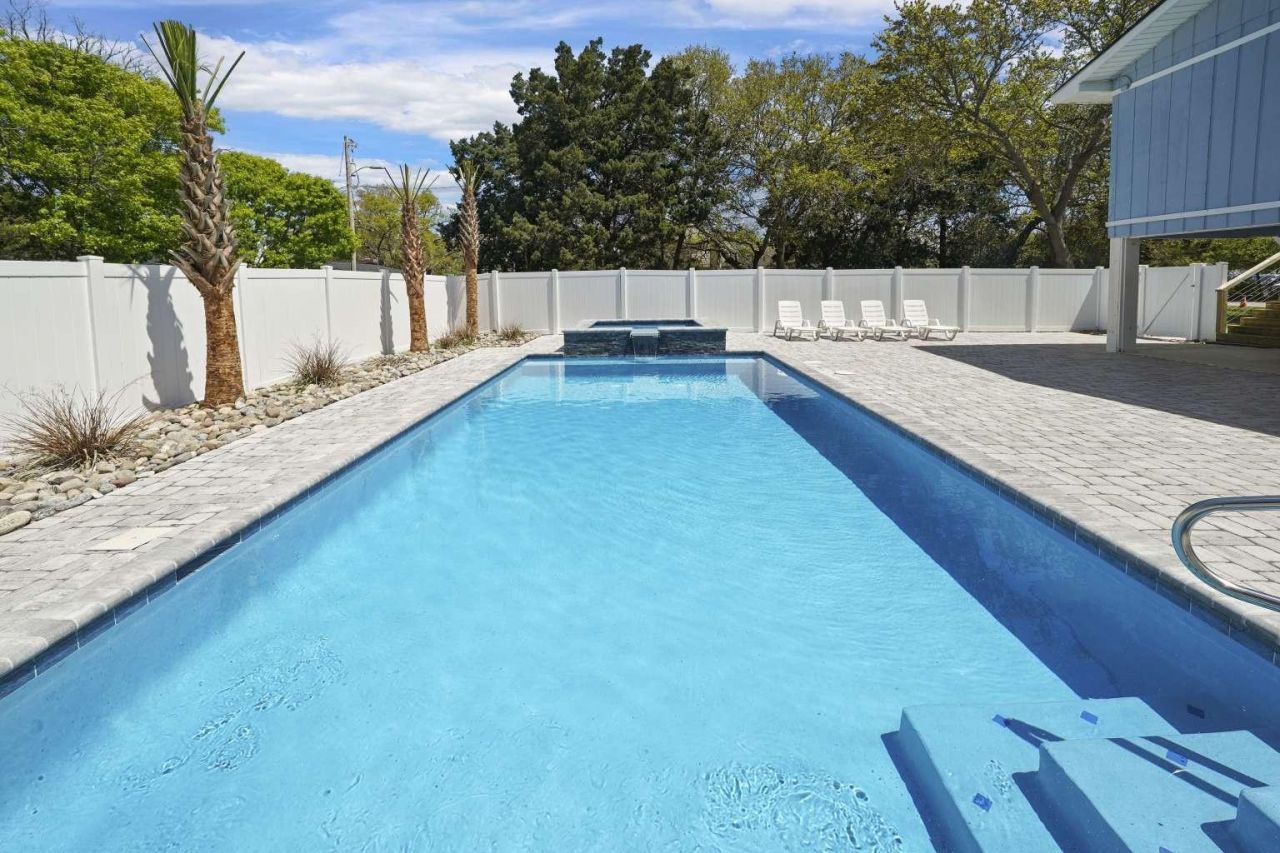 4606 Surf St. Photo 14