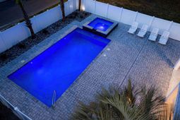 4606 Surf St. photo 4