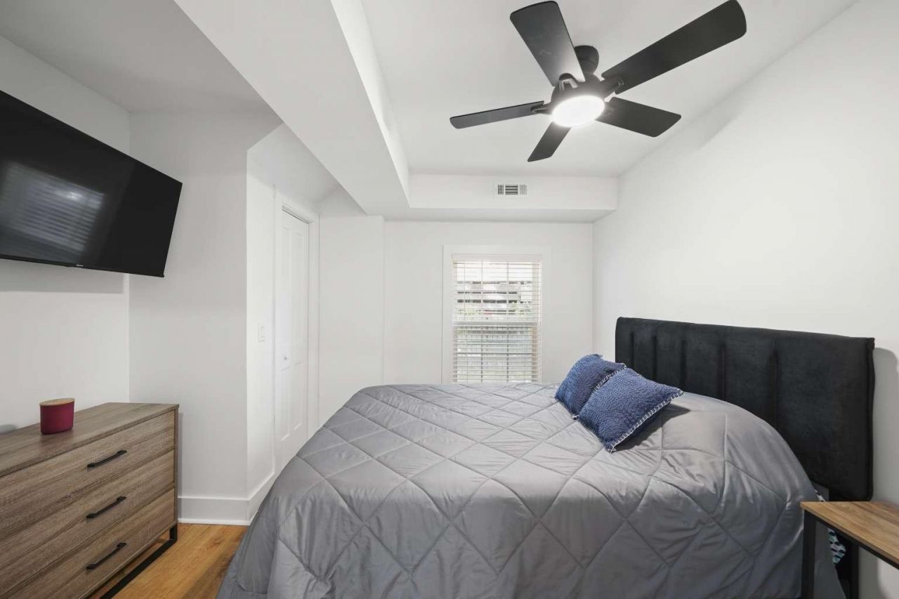 4606 Surf St. Photo 31
