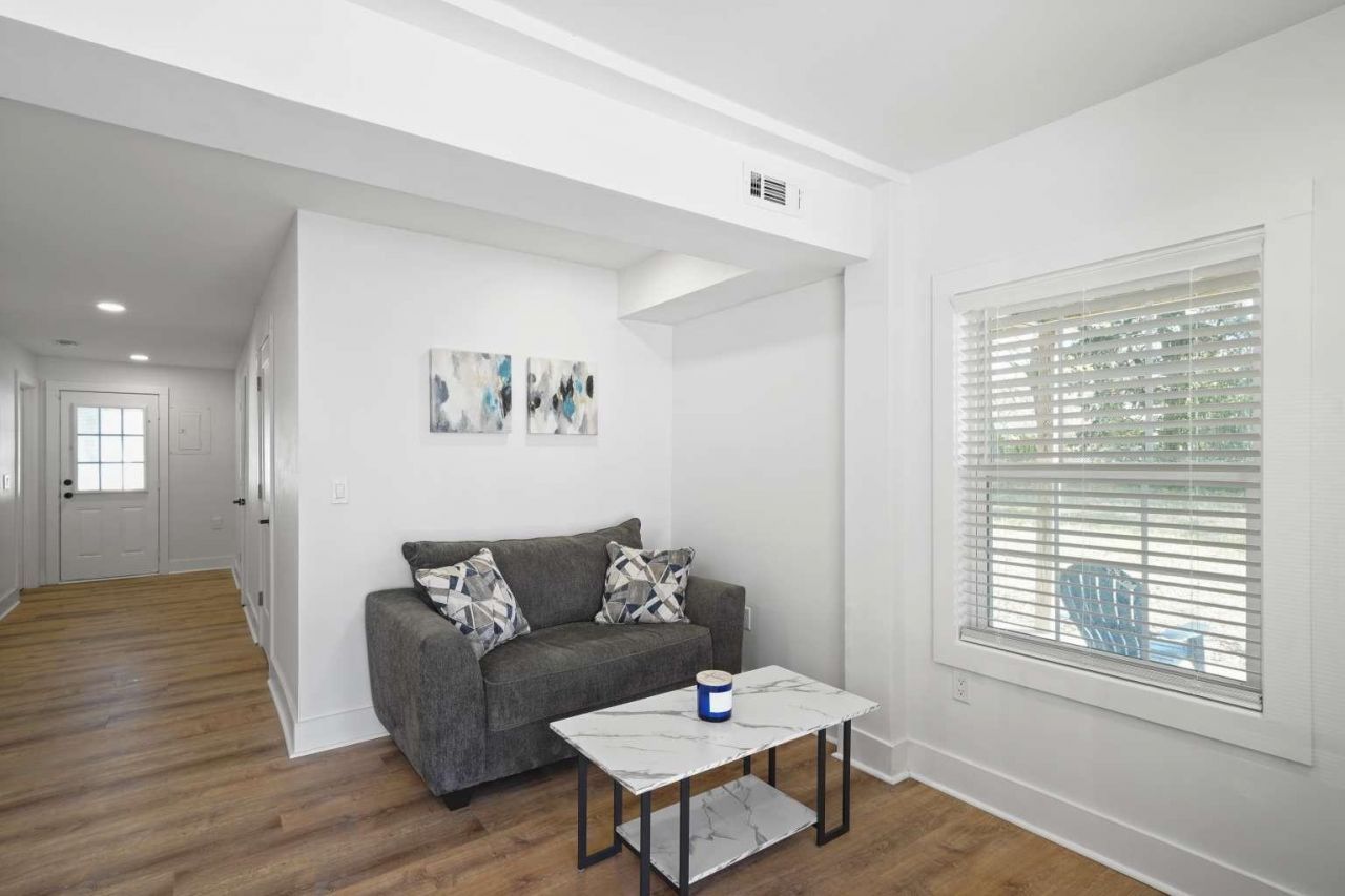 4606 Surf St. Photo 36