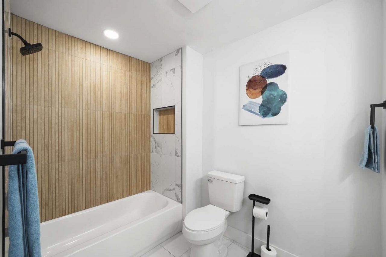 4606 Surf St. Photo 39