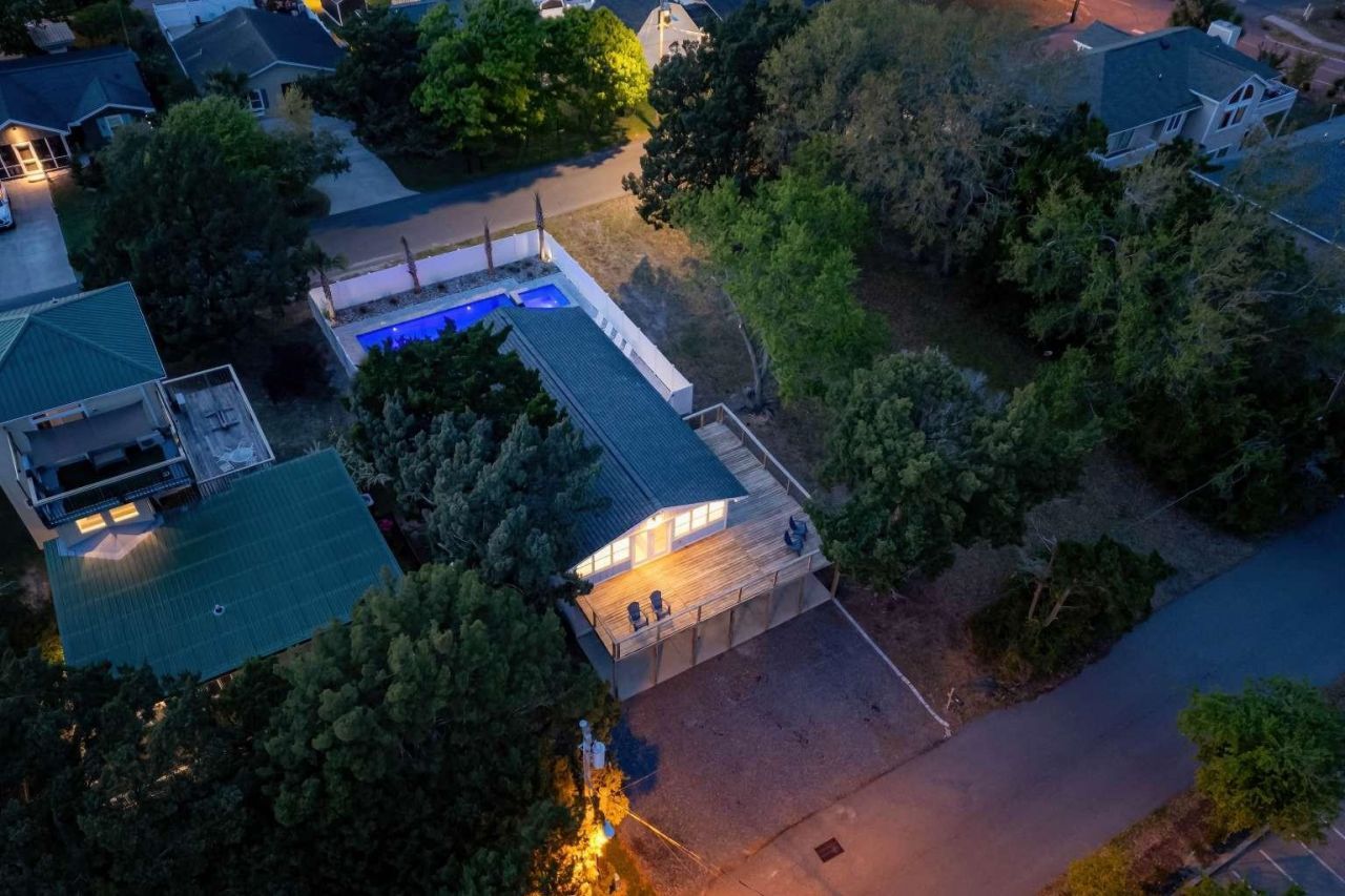 4606 Surf St. Photo 41
