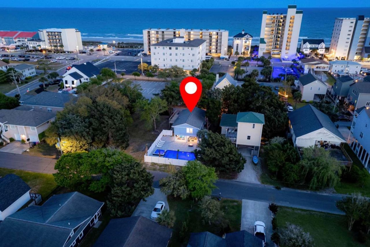 4606 Surf St. Photo 6