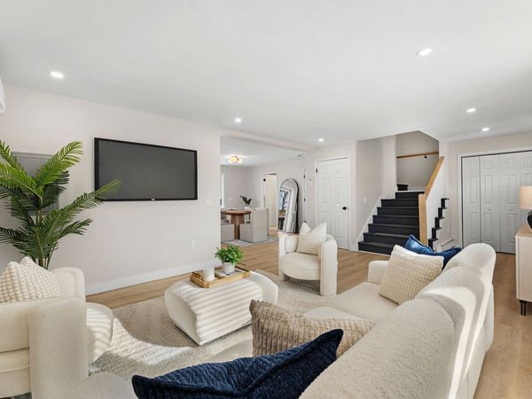 52 Clifford St, Boston, MA 02119