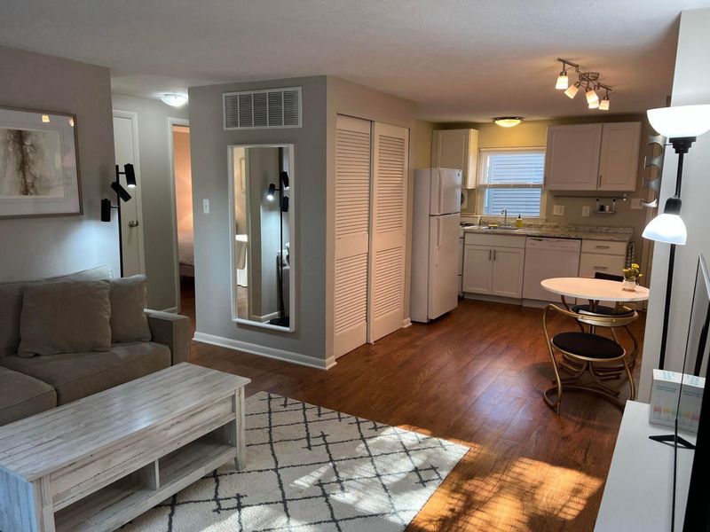 295 Thurman Avenue, Columbus, OH 43206 Photo 12