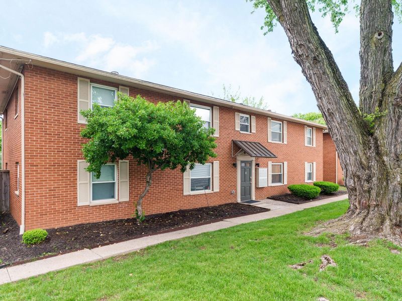 295 Thurman Avenue, Columbus, OH 43206 Photo 3