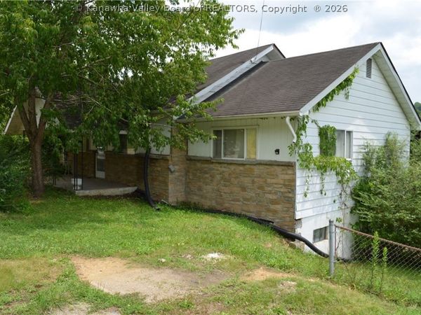 12158 Coal River Road, St Albans, WV 25177