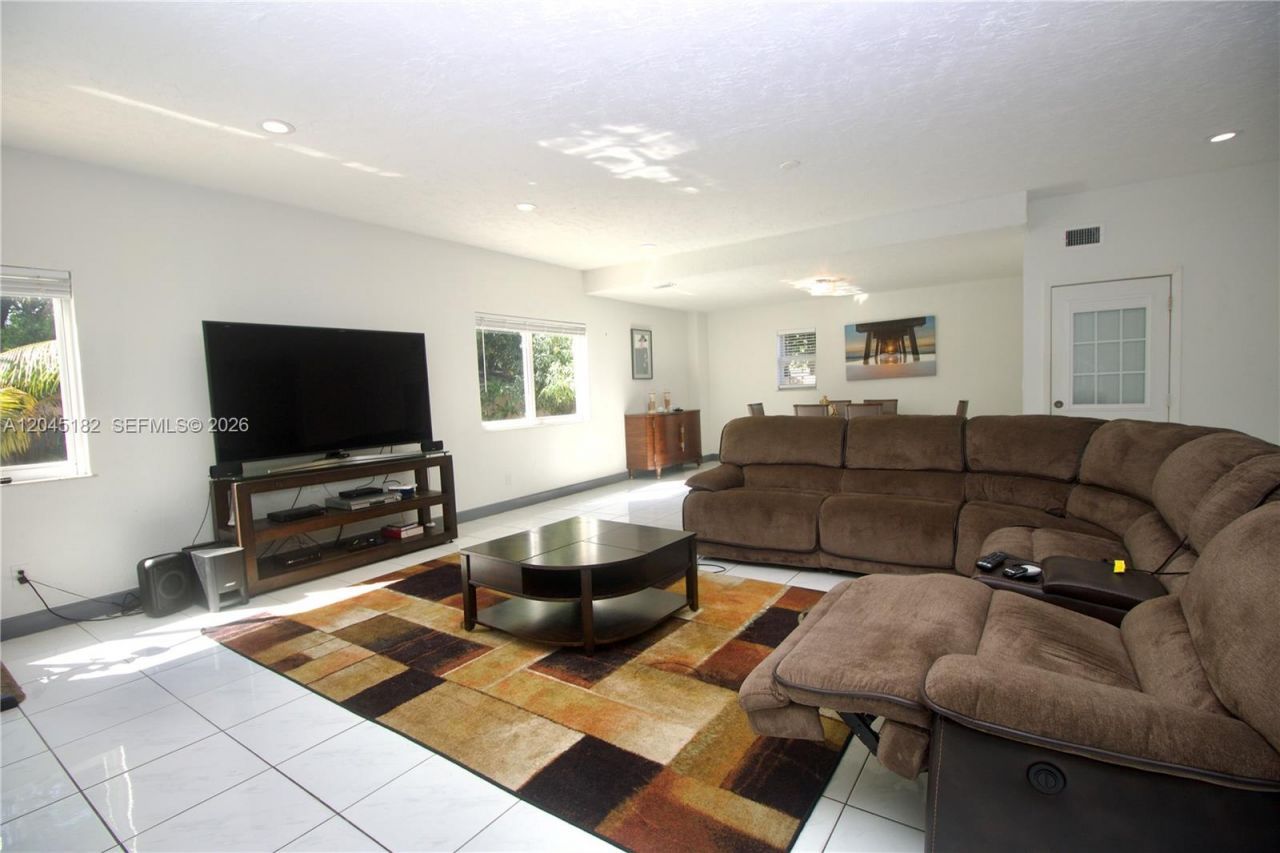 14431 NW 15th Dr , Miami, FL 33167 Photo