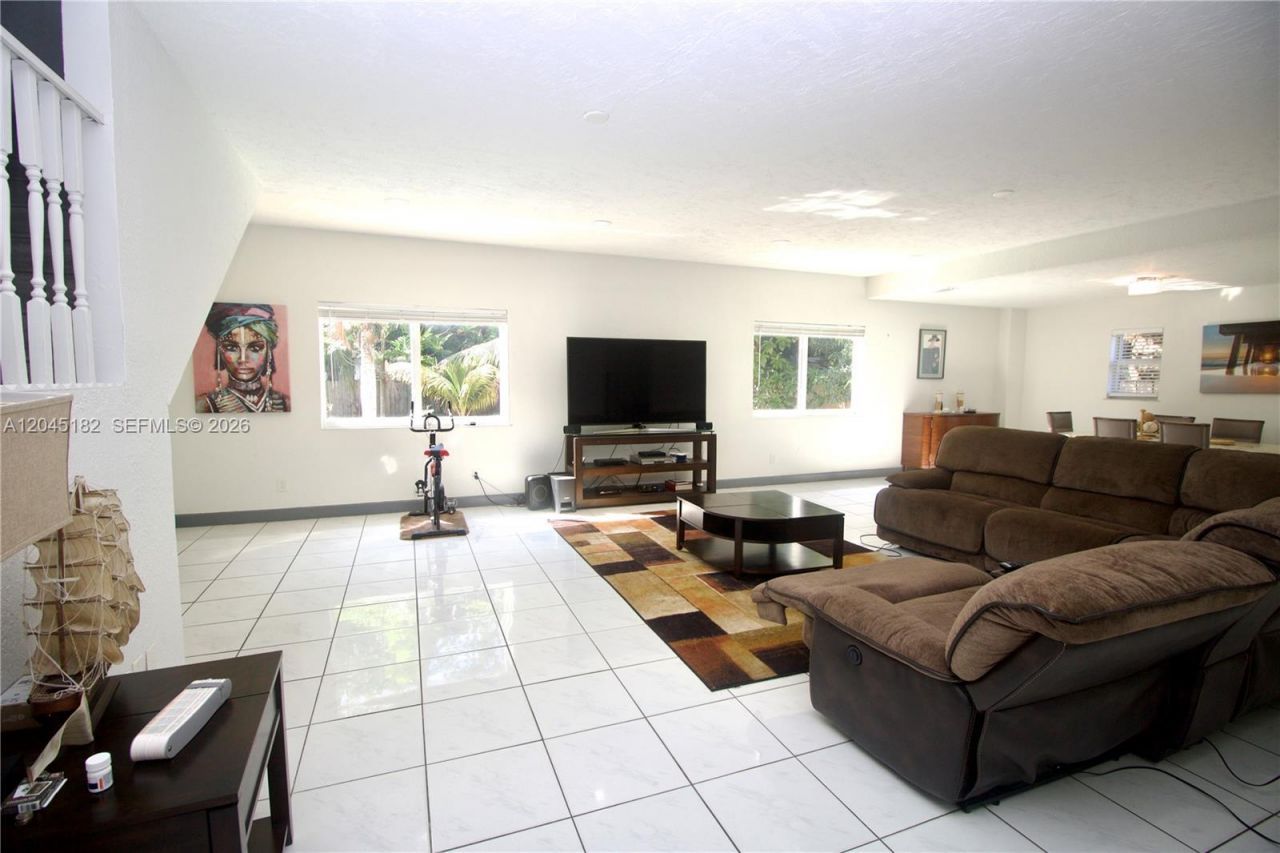 14431 NW 15th Dr , Miami, FL 33167 Photo