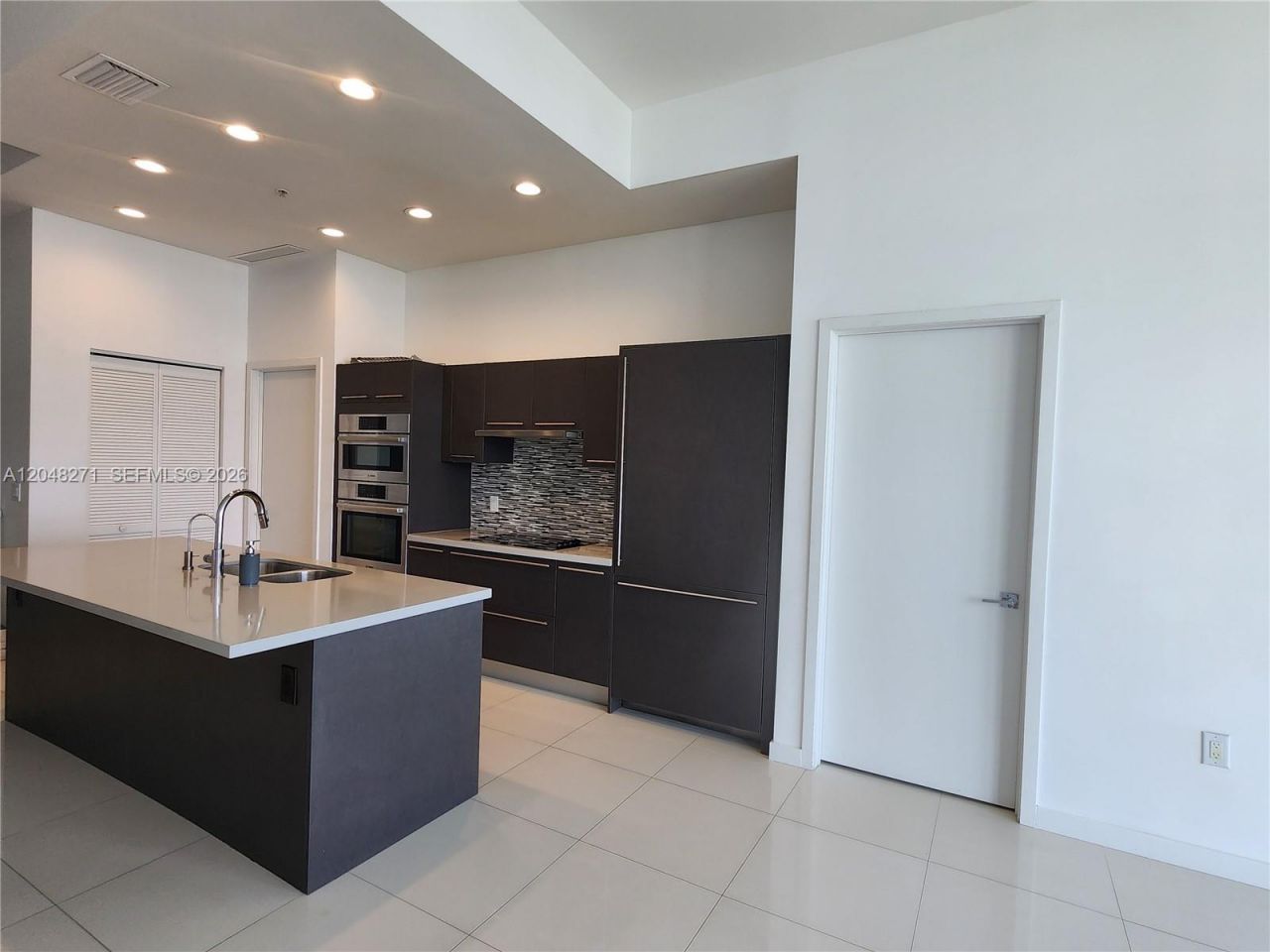 7825 NW 107th Ave , Unit 801, Doral, FL 33178 Photo