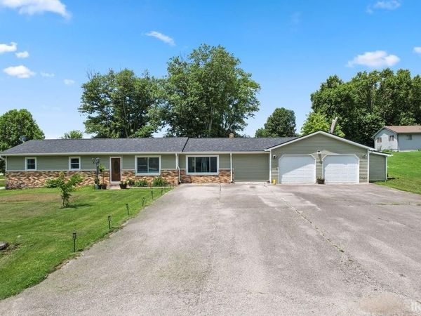 387 Center Street, Spencer, IN 47460