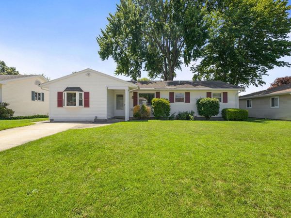 815 E 8th Street, Mishawaka, IN 46544