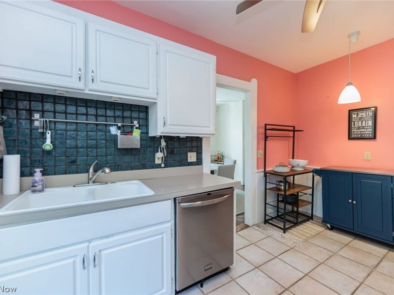 4004 John Avenue, Cleveland, OH 44113 Photo 17