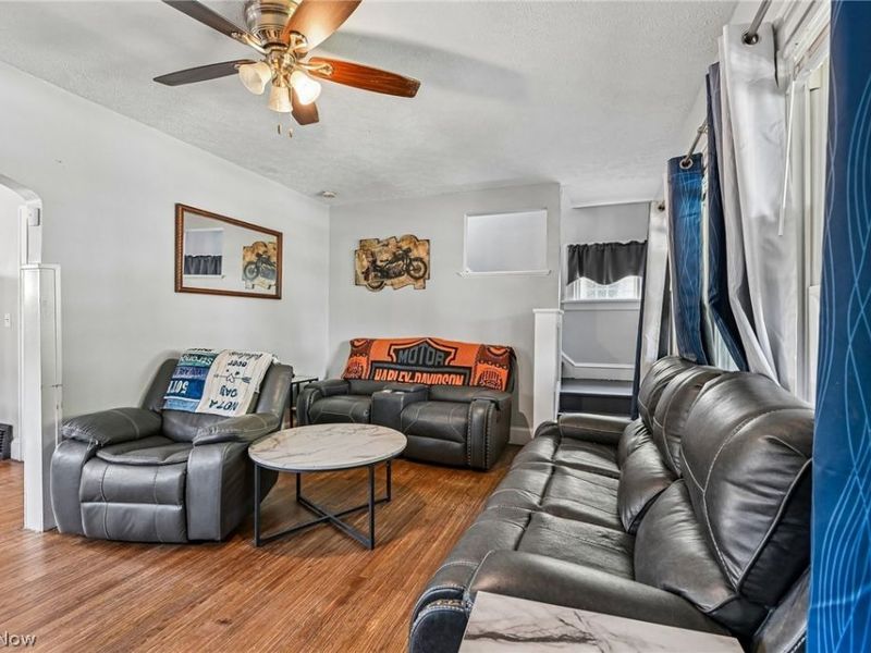 3484 W 120th Street, Cleveland, OH 44111 Photo 2