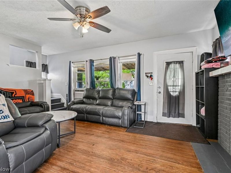 3484 W 120th Street, Cleveland, OH 44111 Photo 4