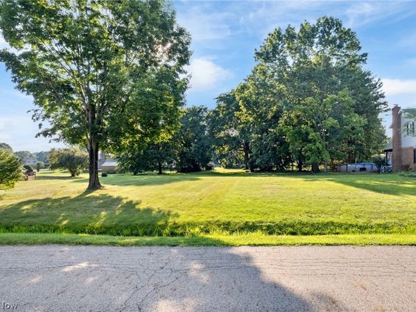 7961 Fayette Avenue NW, Massillon, OH 44646